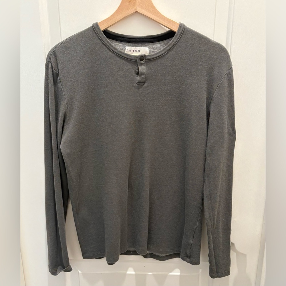 Calibrate Men’s long sleeve soft shirt size M